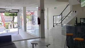 Reception - Hotel Estadía  (León)