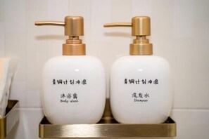 星評価なしの画像、2 / 48、ボタン