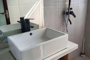 Room - Yajiada Business Hotel (Tongren Railway Station Jinmatou) (Tongren)