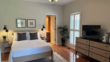 5 dormitoris, planxa i posts de planxar, wifi gratuïta i roba de llit