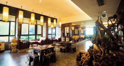 Jialong Hotel (Guangyuan High-speed Railway Station)