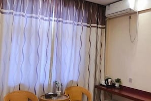 Room - Huating Hotel (Mojiang)