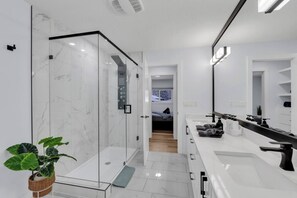 مجففات شعر، مناشف