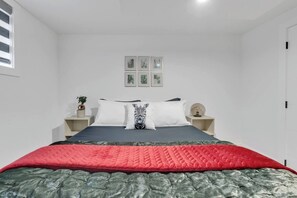 2 bedrooms, iron/ironing board, travel cot, WiFi