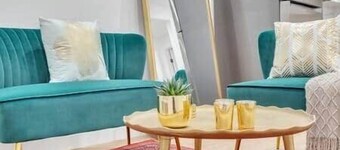 Emerald: Stylish Lower-Suite in Trendy Killarney