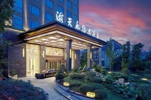 Exterior - Haitian Yongxin Hotel (Qionglai)