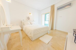 Apartment | 3 bedrooms, free WiFi, bed sheets - Elegant Apartment in the Heart of Casablanca (Casablanca)