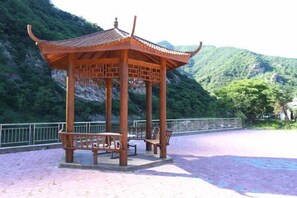 Exterior - Yunpangu Shanshui Lvyuan Farm Stay (Zhuanghe)