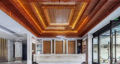 Wanning Kailunle Business Hotel (City Center)