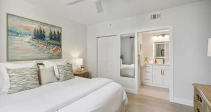 Downtown WPB Condo at the Square