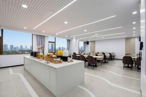 Restaurant - Lavande Hotel Wuhan Wujiashan 5th Ring Sports Center (Wuhan)