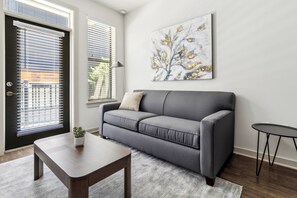 Deluxe Apartment, 2 Bedrooms (Self Check-in with Virtual Front Desk) | Living area