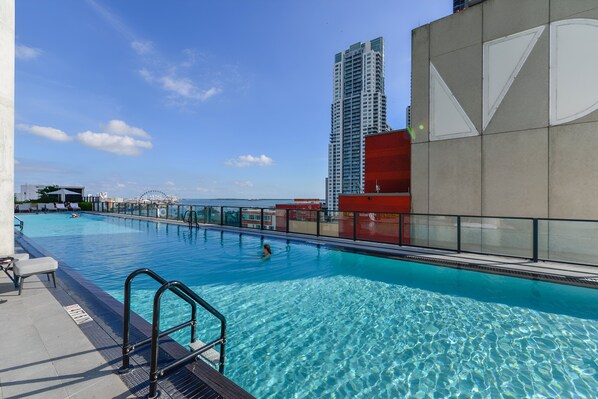 2 outdoor pools, free pool cabanas, pool umbrellas