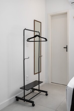 Apartment | 1 bedroom - 10 Minutes From Flamengo Beach Next to the Subway Ct404 (Rio de Janeiro)