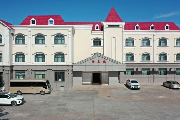 Exterior - Burqin Tourist Hotel (Burqin)