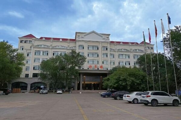 Exterior - Burqin Tourist Hotel (Burqin)