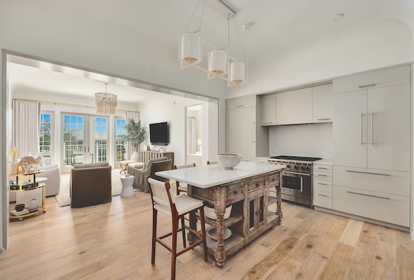 Interior - Kaiya Beach Resort #205-2BR sleeps 6, with private beach access. (Inlet Beach)