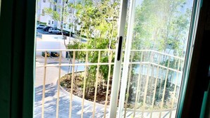 Interior - Confort Condo with semi-Olympic pool, Wifi, AC, Grill, Balcony, Garden   (Playa del Carmen)