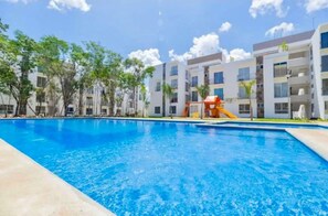Pool - Confort Condo with semi-Olympic pool, Wifi, AC, Grill, Balcony, Garden   (Playa del Carmen)