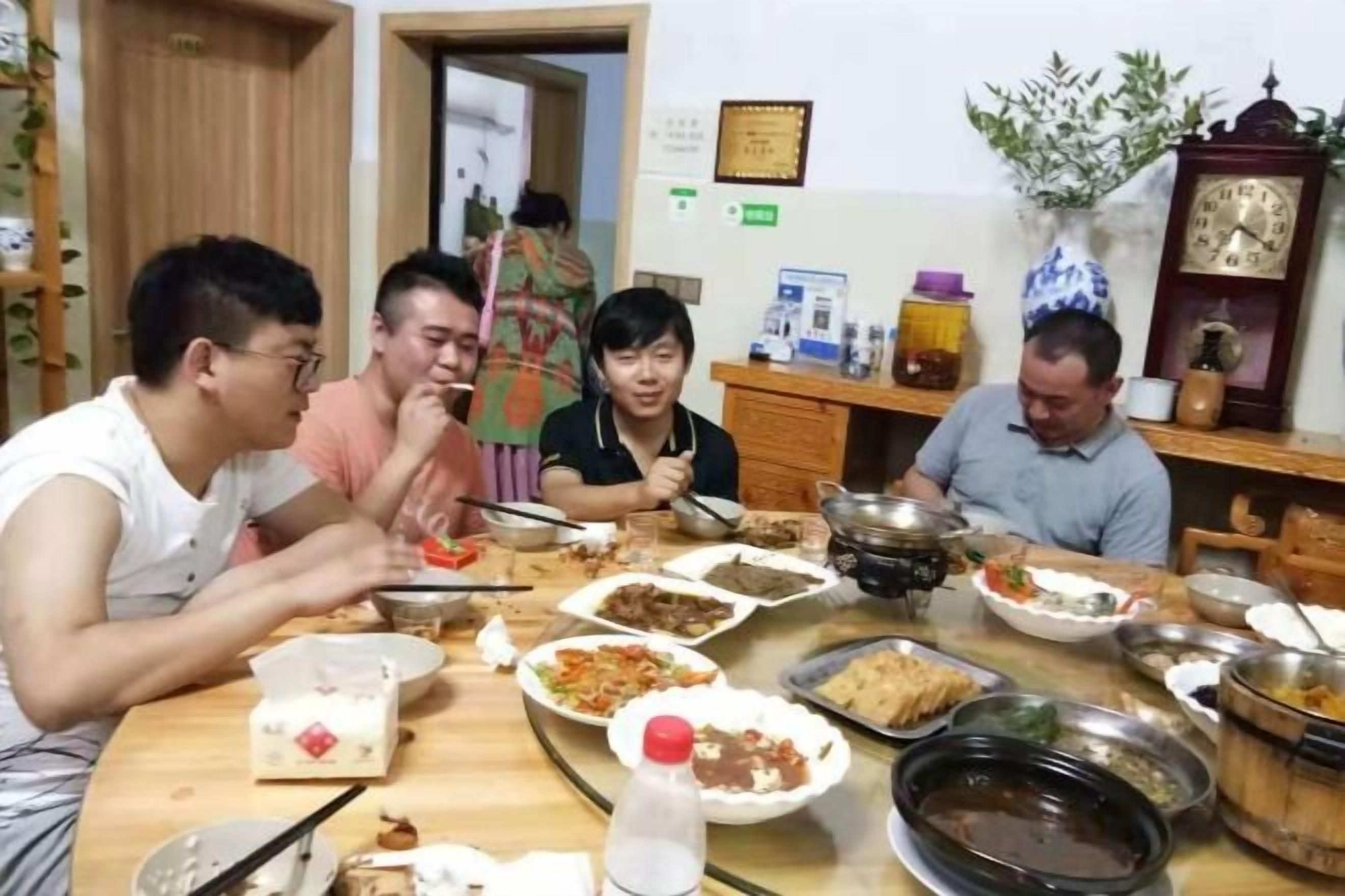 お食事