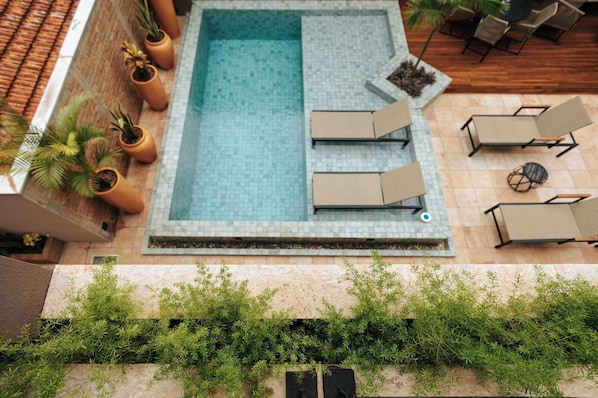 Deluxe-Dreibettzimmer, Mehrere Betten, Nichtraucher | Blick vom Balkon