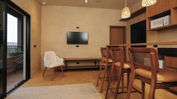 Premium Studio Suite | Private kitchenette