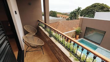 Deluxe Triple Room, Multiple Beds, Non Smoking | Balcony view