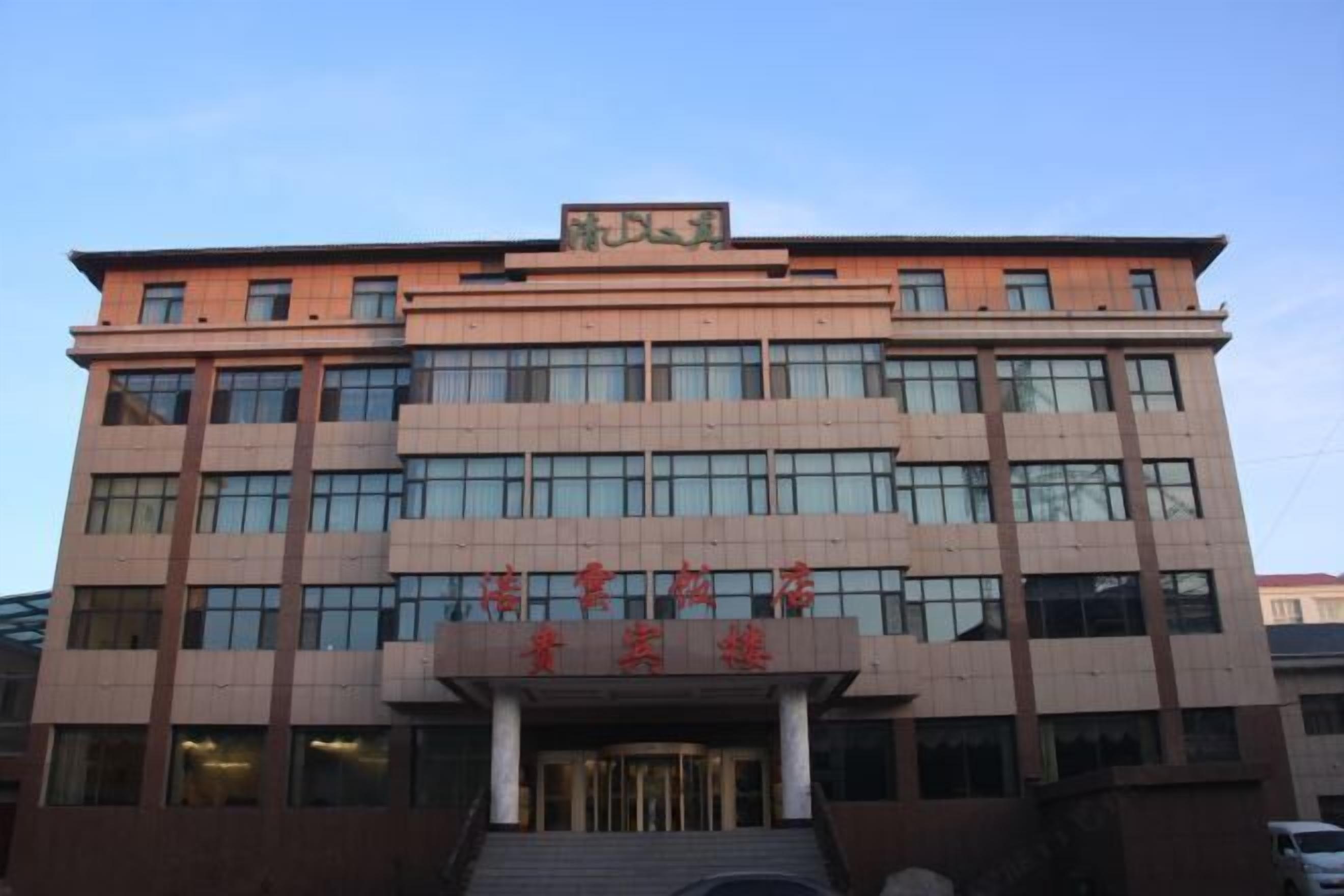 المنشأة من الخارج