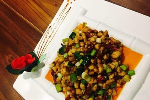 Unclassified image, 3 of 57, button - China Manor Hotel & Restaurant (Colombo)