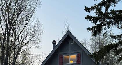 Snow Otter Haus | 3BR Chalet w/ Sauna & Fireplace | Near Ski Lifts
