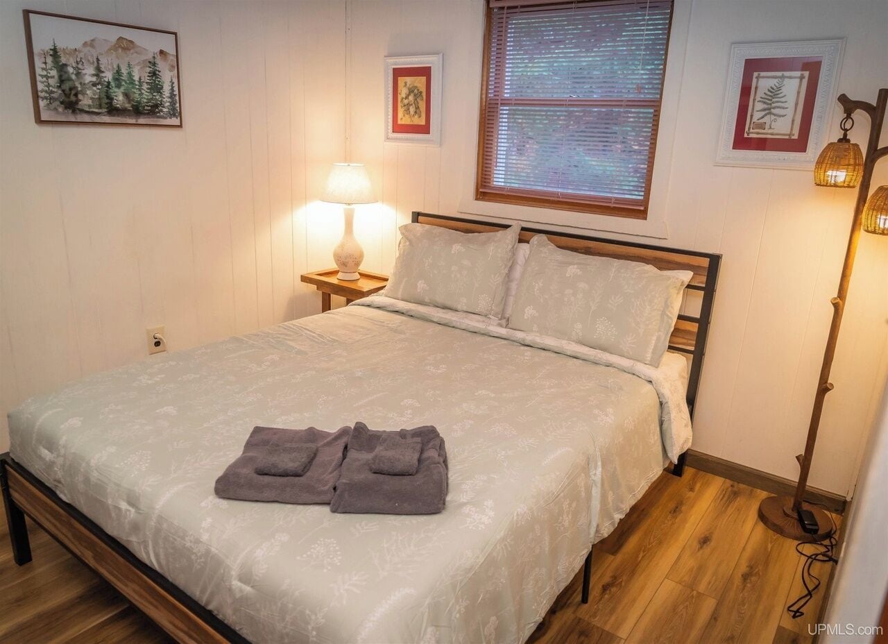 3 chambres, fer et planche à repasser, Wi-Fi gratuit, draps fournis