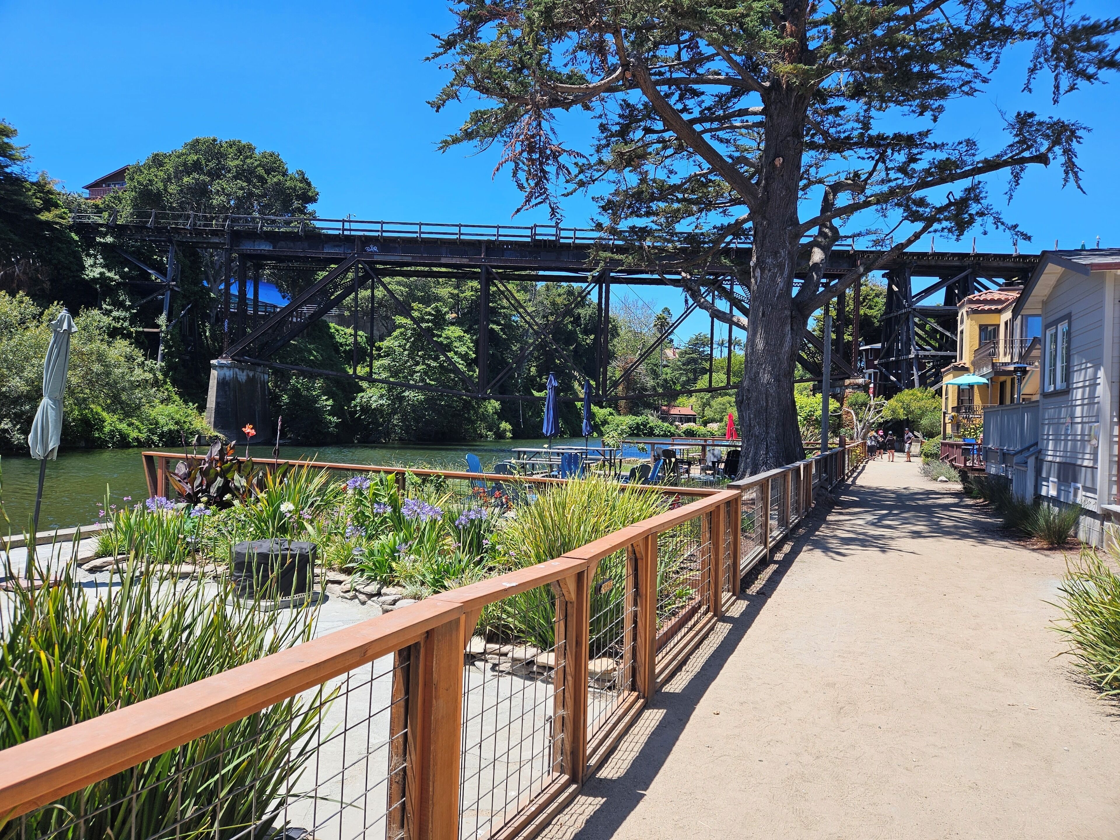 Walk to Capitola Village, Spacious, On the River!