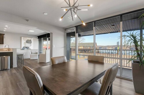 The Bagnell Balcony Suite C