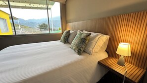 2 habitaciones, minibar y caja de seguridad en la habitación