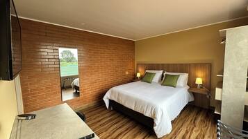 Standardværelse - bjergudsigt | 2 soveværelser, minibar, pengeskab på værelset, individuelt design