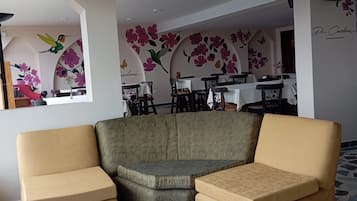 40-tommers fladskærms-tv med satellitkanaler