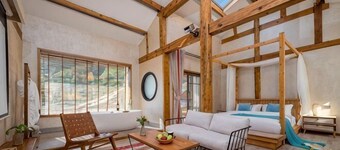 泸沽湖子悦山舍客栈