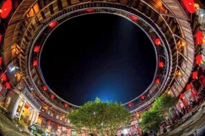 Miscellaneous - Yongding Qiaofu Building Doctor Home Inn (Longyan)