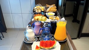 朝食ビュッフェ
