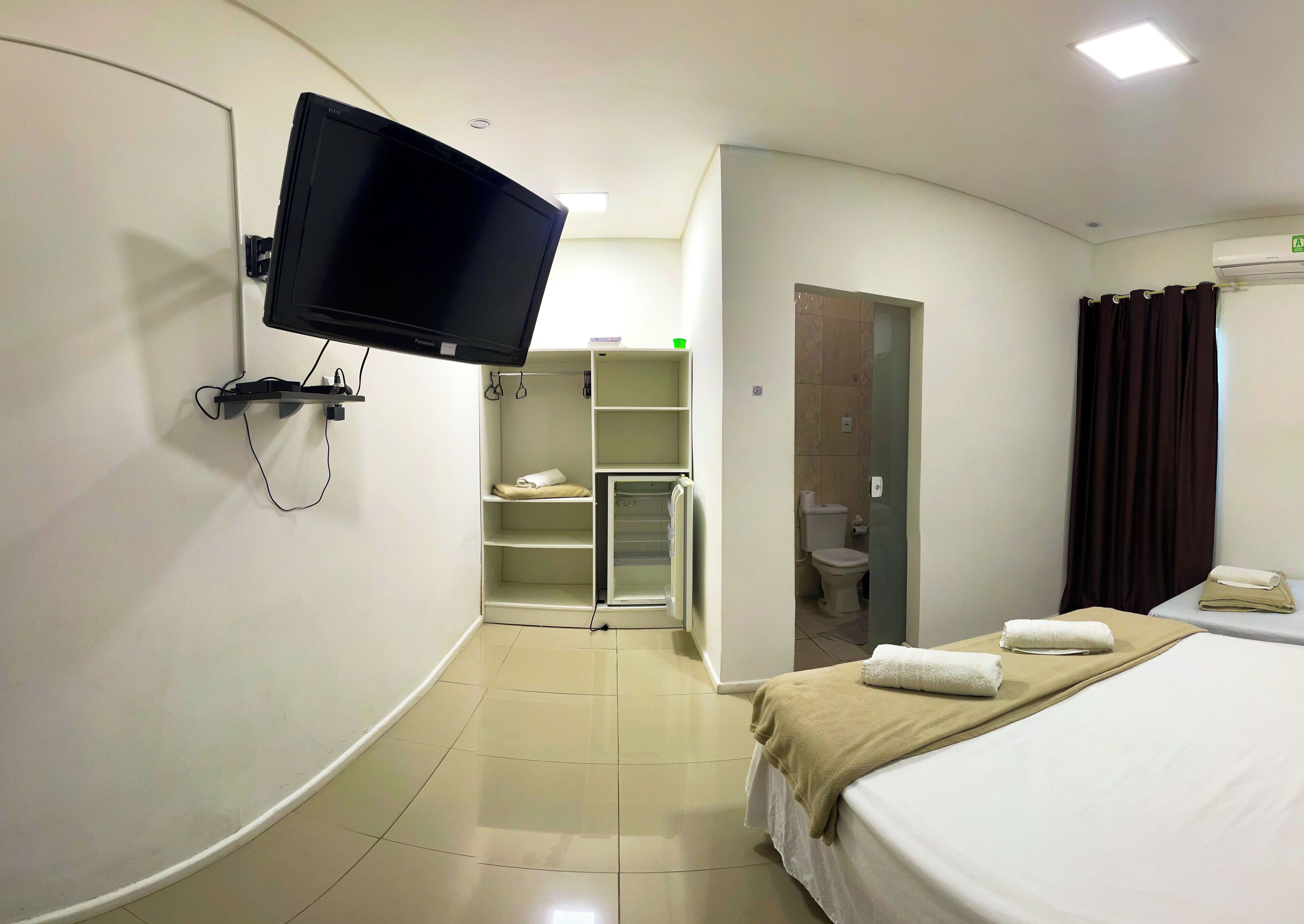 Økonomi-firemannsrom, flere senger | Wi-fi (inkludert)