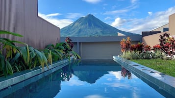 屋外プール