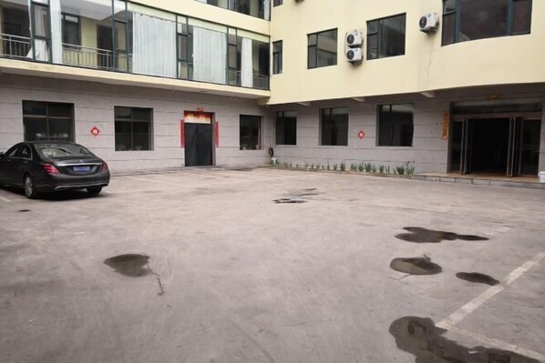 Khuôn viên nơi lưu trú