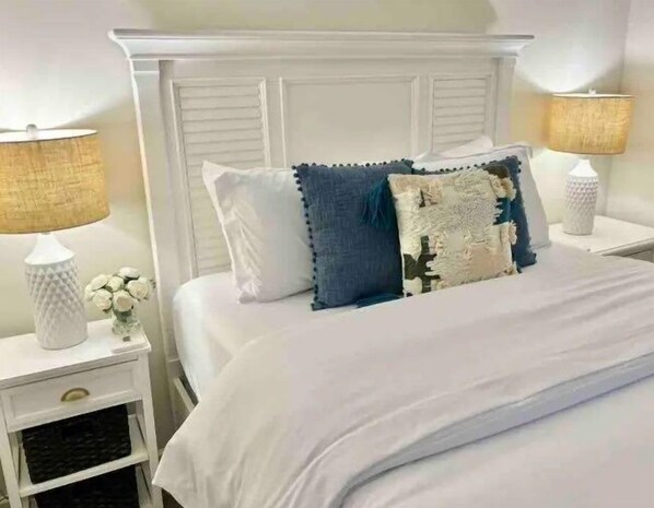 2 bedrooms, iron/ironing board, Internet, bed sheets