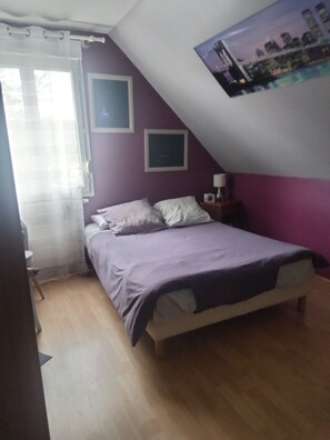 4 chambres, bureau, fer et planche à repasser, Wi-Fi