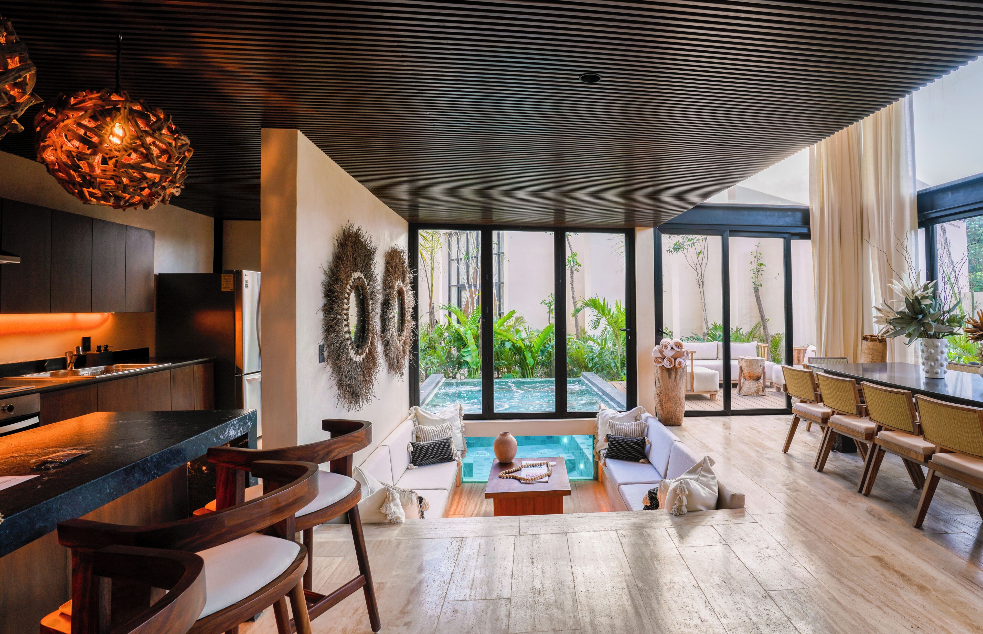 Luxury Villa | Private kitchen | Microwave, dishwasher, griddle, cookware/dishes/utensils