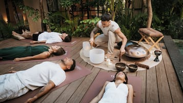 Hidroterapia, aromaterapia, masajes
