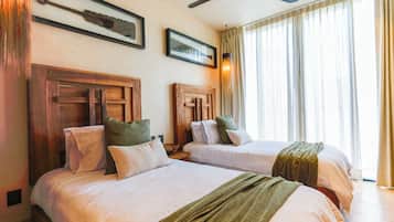 3 habitaciones, ropa de cama de alta calidad y cubrecamas