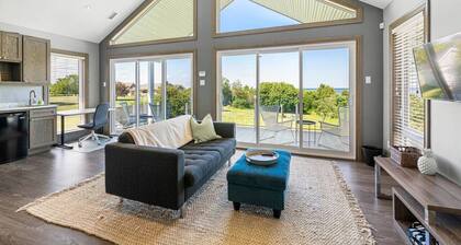 Sea La Vie- Ocean View Vacation Home