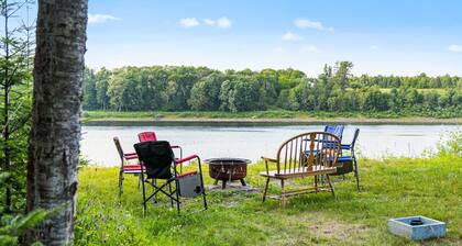 Knotty Pines 4 Bedroom with Waterfront Views
