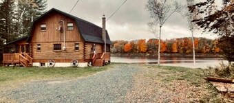 Knotty Pines 4 Bedroom with Waterfront Views